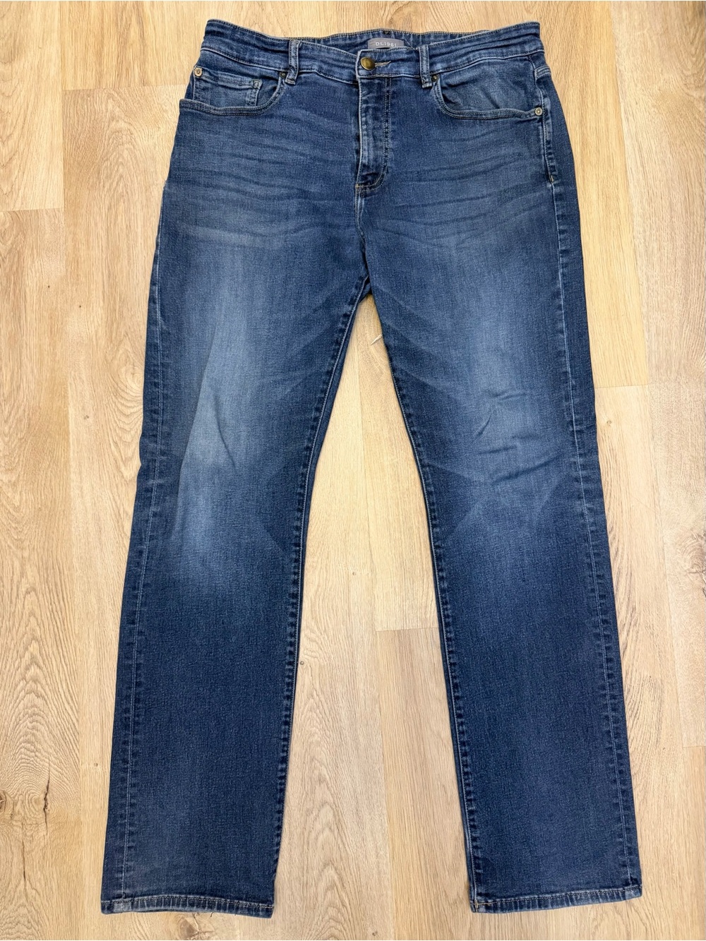 DL1961 Avery Modern Straight Weston Jeans